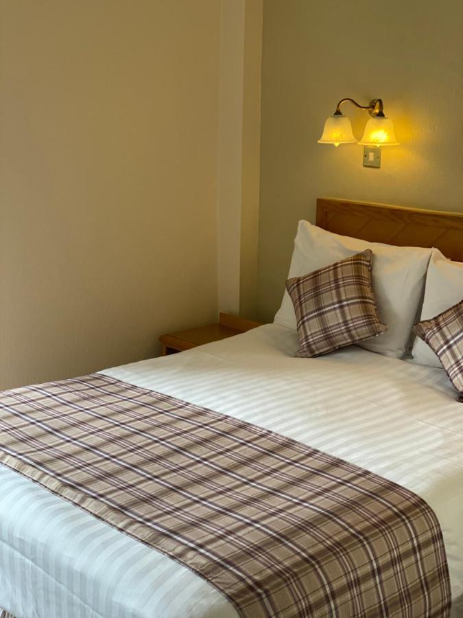 The Hand Hotel Llangollen Exterior photo